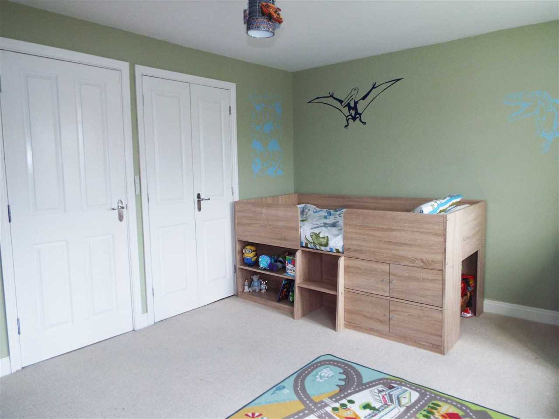 Windmill Close, Royton, Image 15