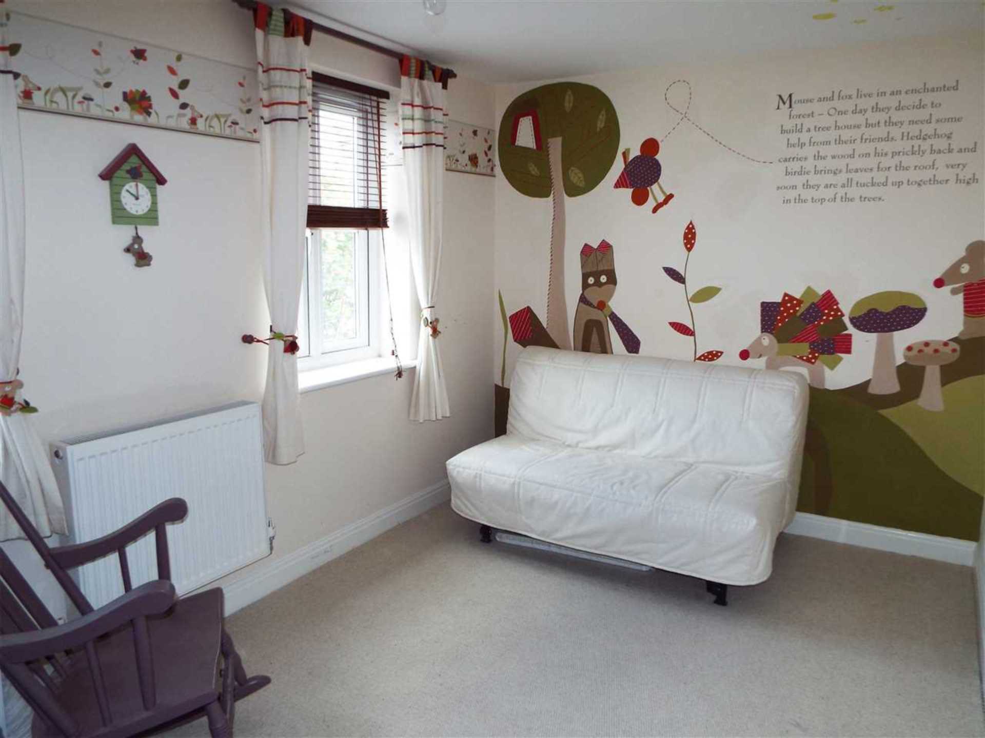 Windmill Close, Royton, Image 17