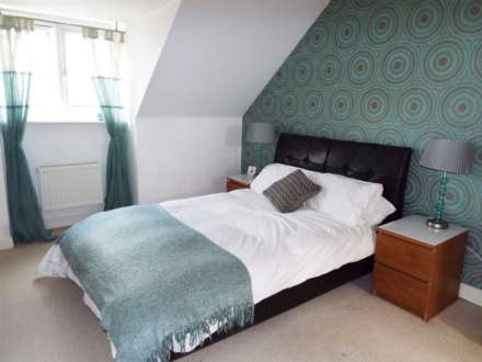 Windmill Close, Royton, Image 11