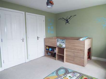 Windmill Close, Royton, Image 15