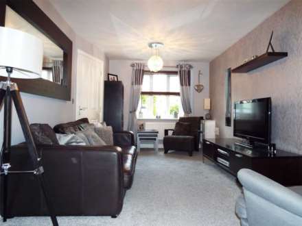 Windmill Close, Royton, Image 4