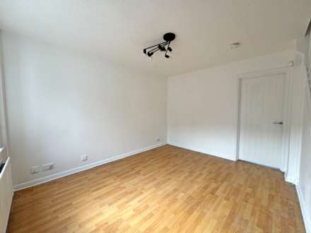 Sefton Close, Sholver, Image 4