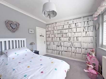 Thorncliffe Park, Royton, Image 14