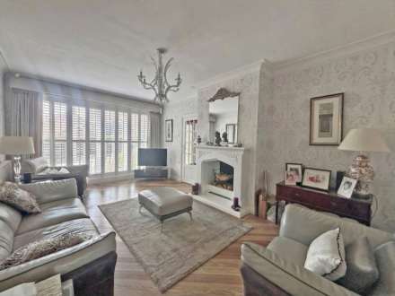 Thorncliffe Park, Royton, Image 3