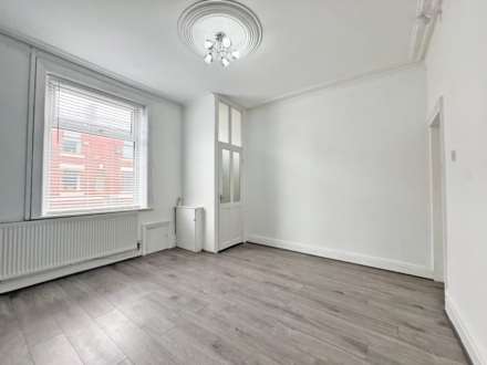 Coalshaw Green Road, Chadderton, Image 3