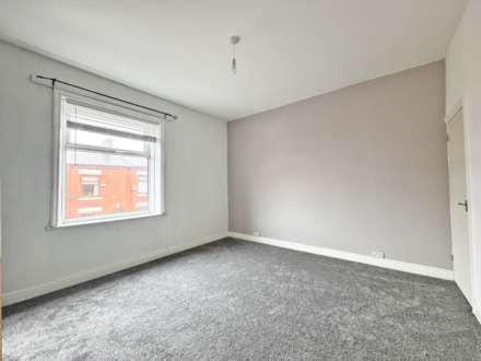 Coalshaw Green Road, Chadderton, Image 7