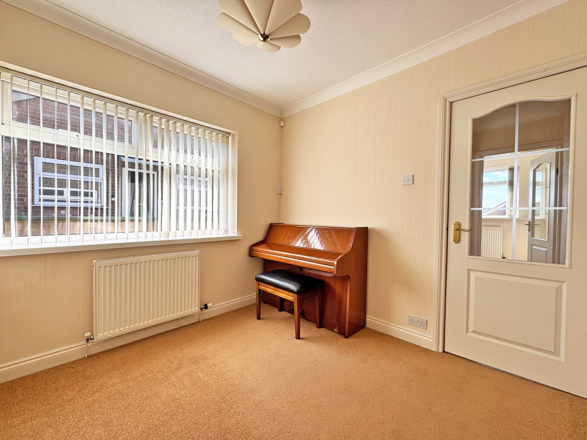 Clough Road, Oldham, Image 12