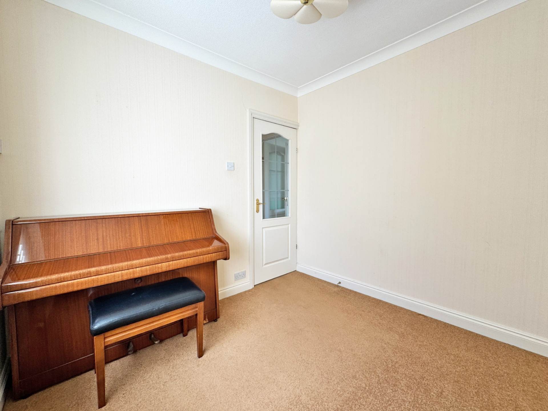 Clough Road, Oldham, Image 13