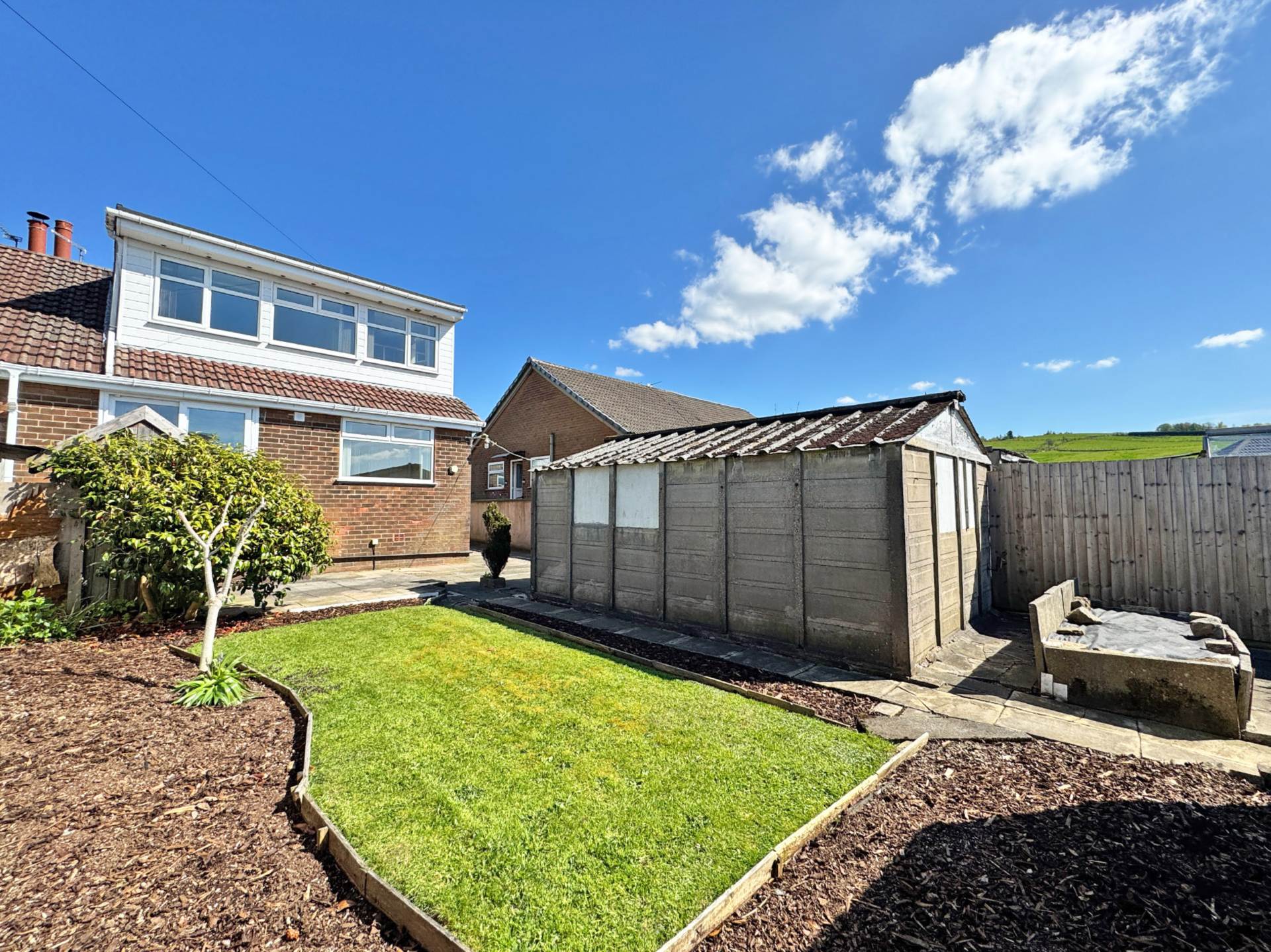 Clough Road, Oldham, Image 15