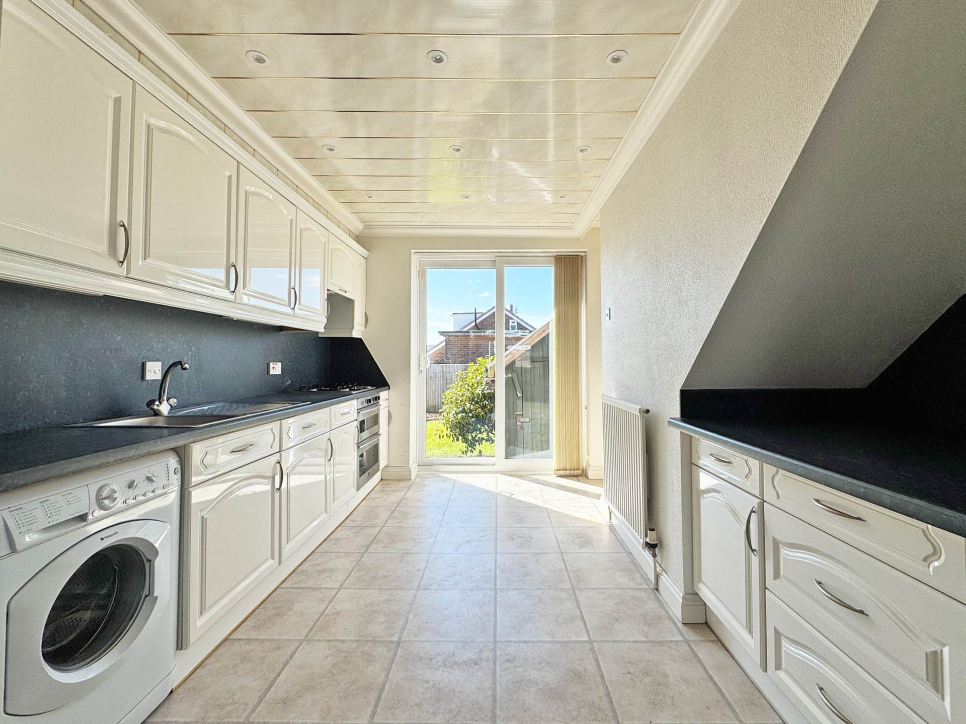 Clough Road, Oldham, Image 4