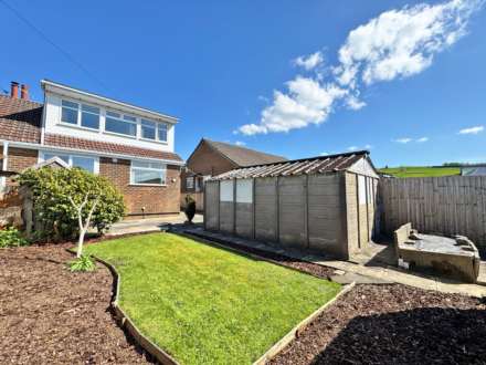 Clough Road, Oldham, Image 15