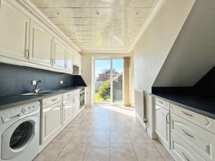 Clough Road, Oldham, Image 4