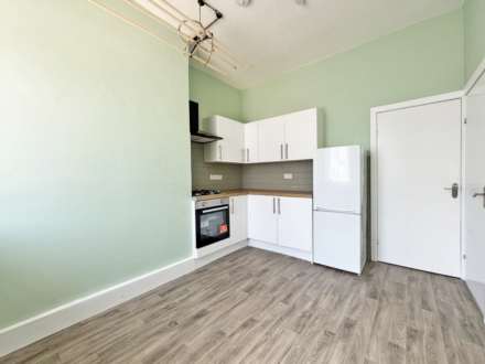 Shaw Road, Oldham, Image 5
