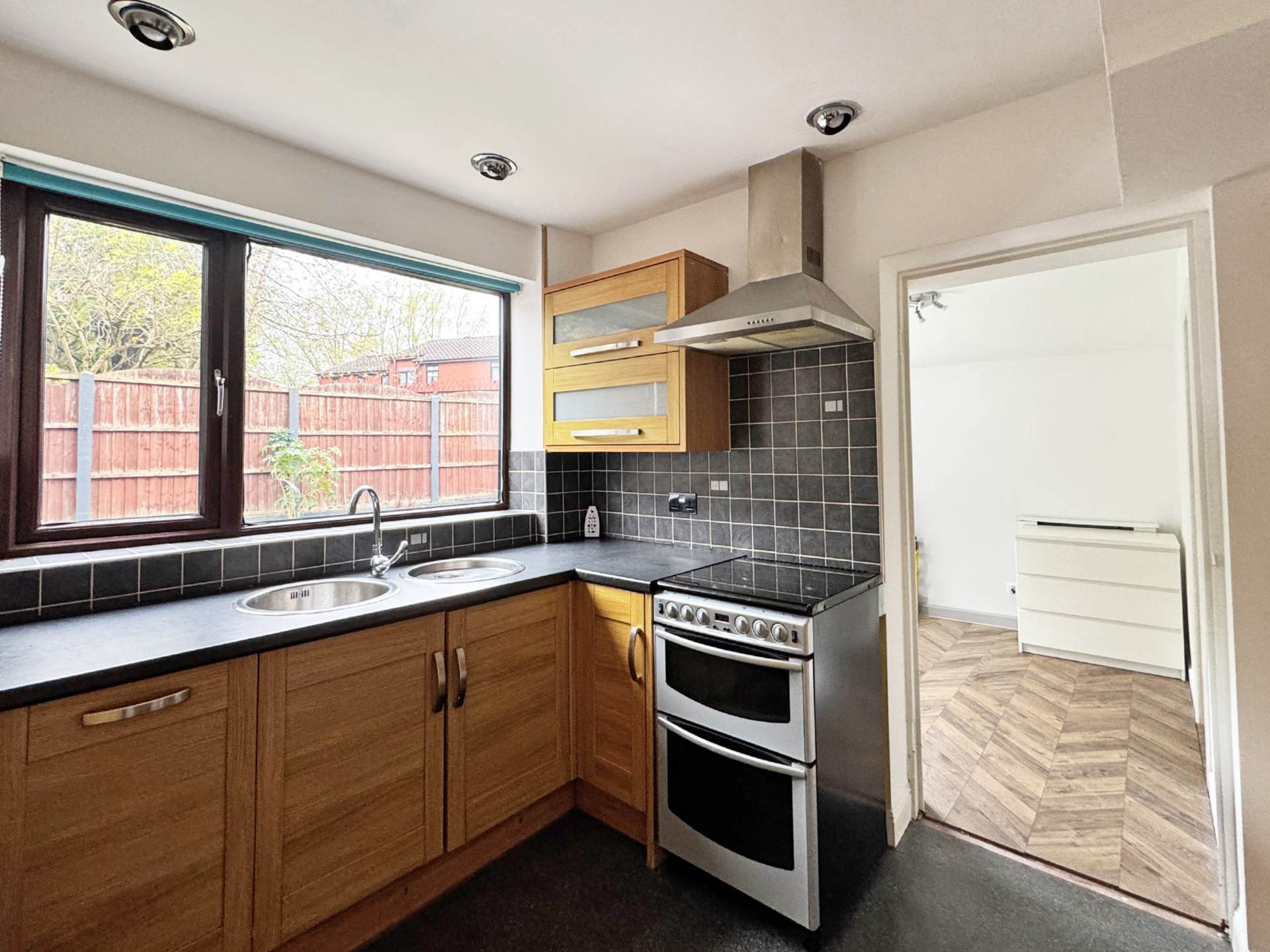 Clarence Street, Oldham, Image 6