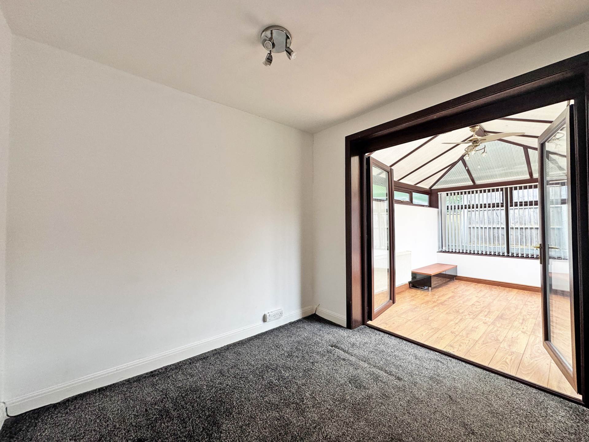 Clarence Street, Oldham, Image 9