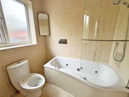 Clarence Street, Oldham, Image 20