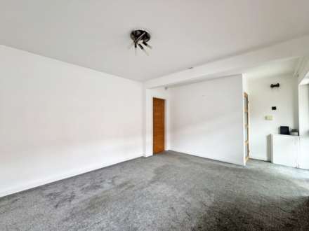 Clarence Street, Oldham, Image 3