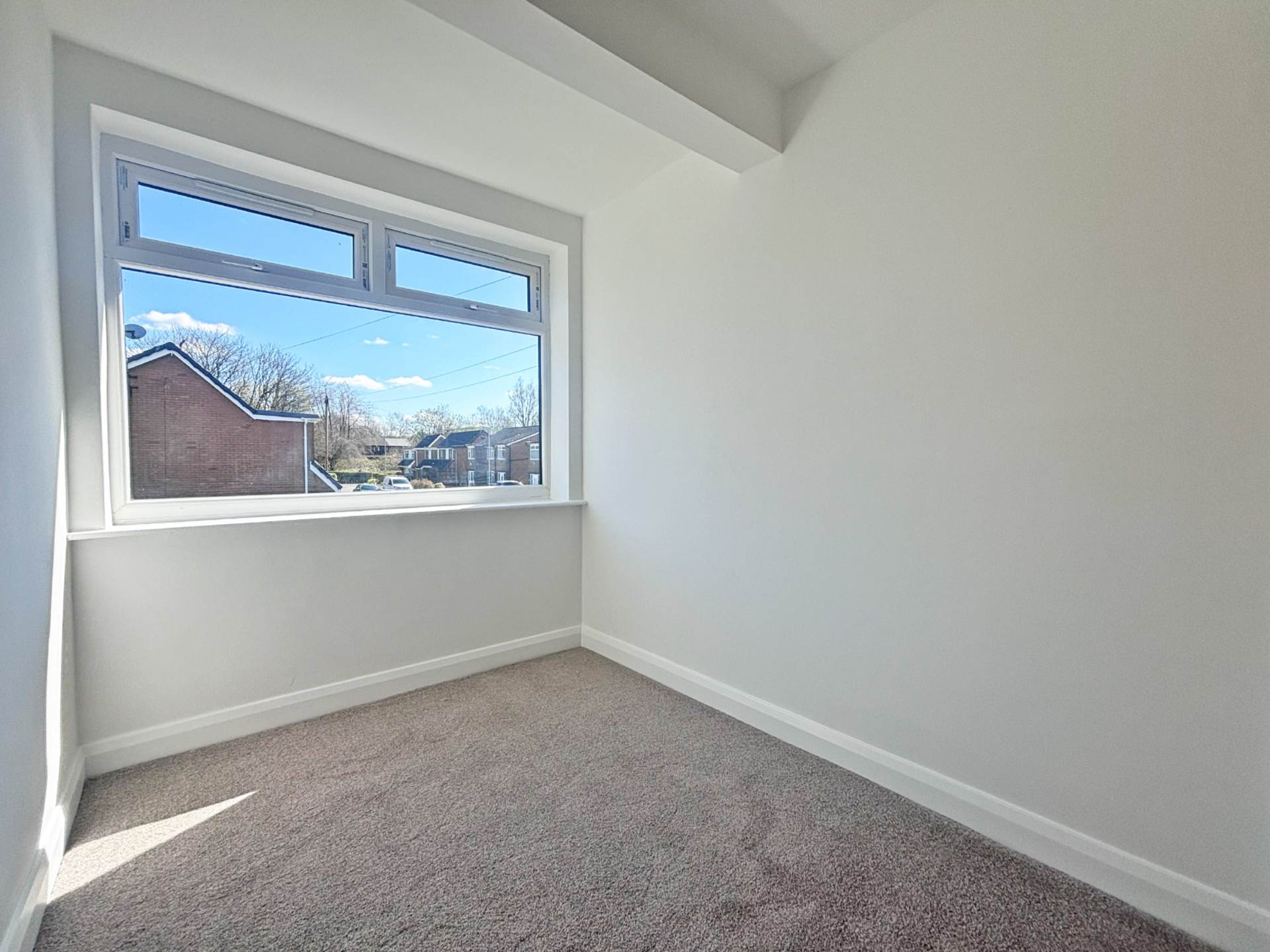 Pine Way, Lees, Image 17