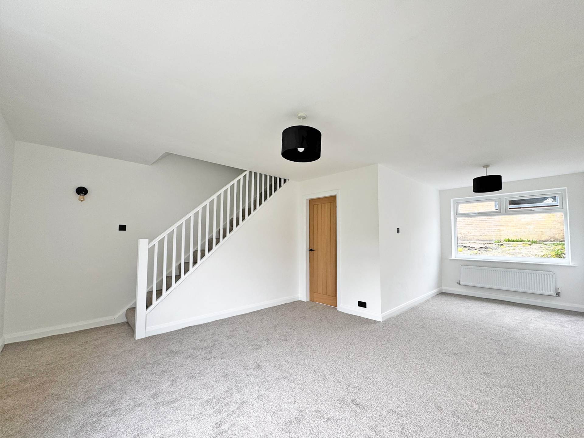 Pine Way, Lees, Image 2