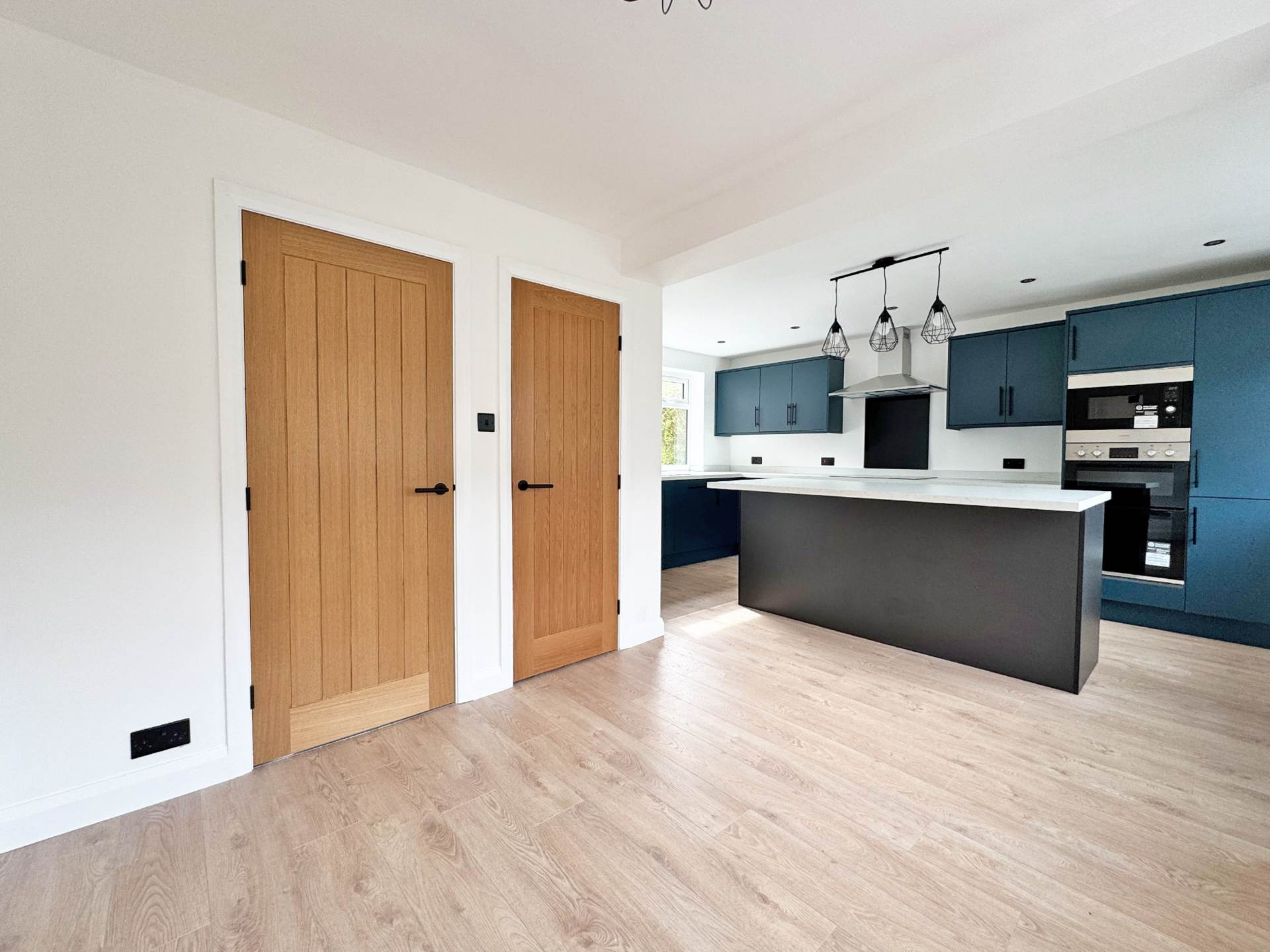 Pine Way, Lees, Image 6