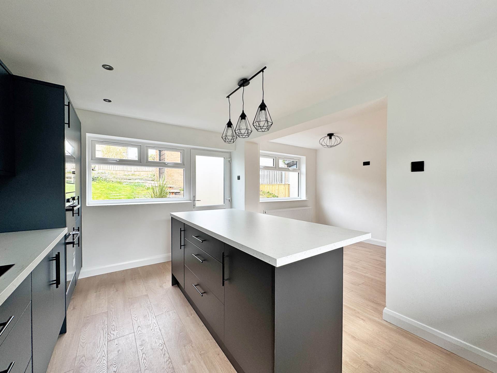 Pine Way, Lees, Image 9