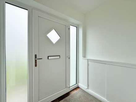 Pine Way, Lees, Image 10