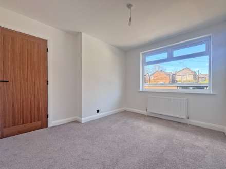 Pine Way, Lees, Image 13