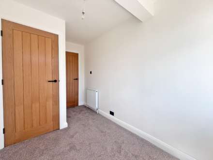 Pine Way, Lees, Image 18