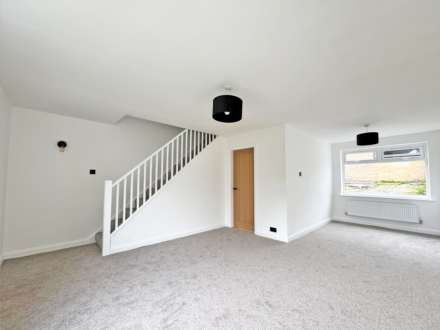 Pine Way, Lees, Image 2