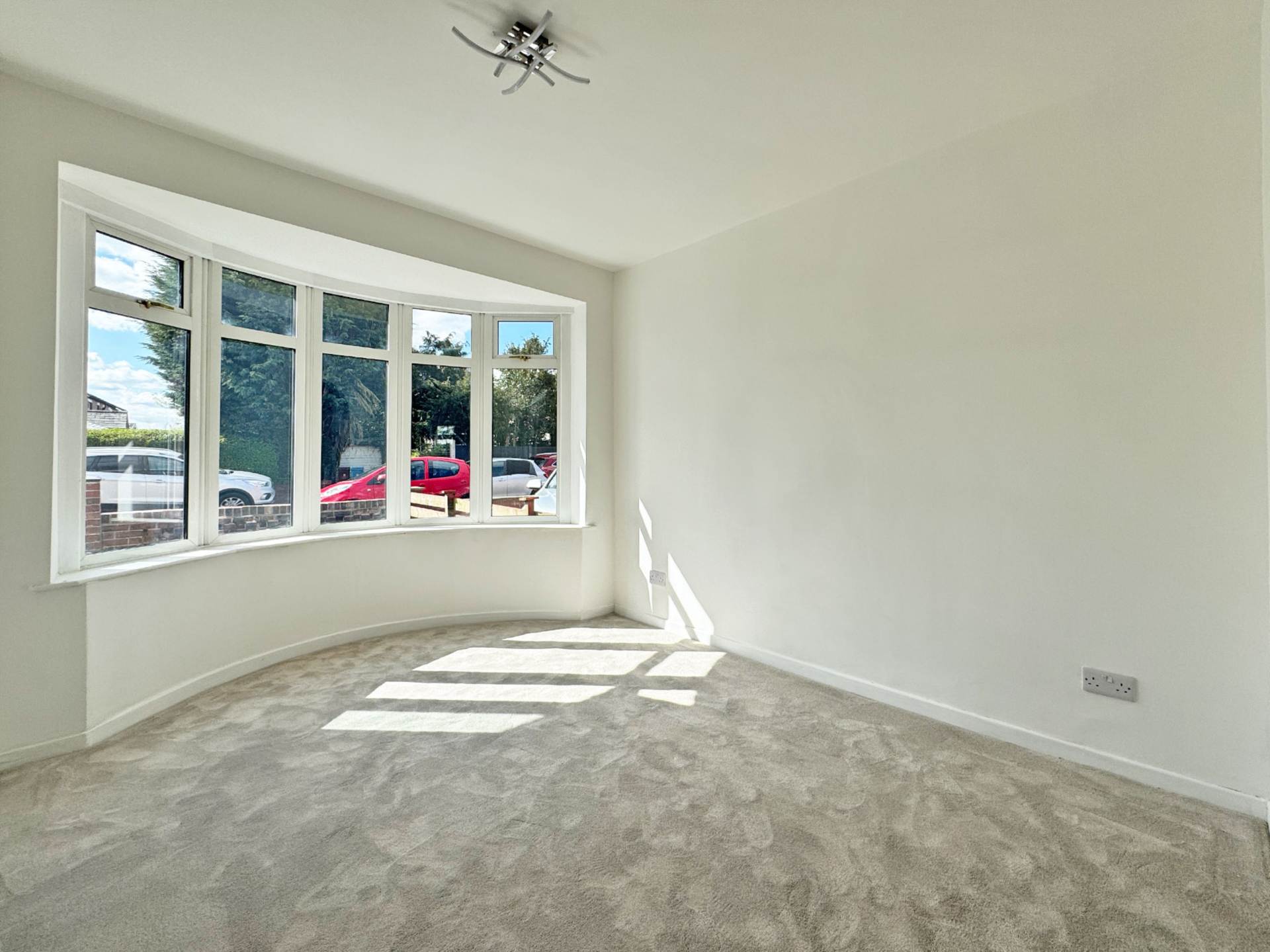 Edward Road, Shaw, Image 2