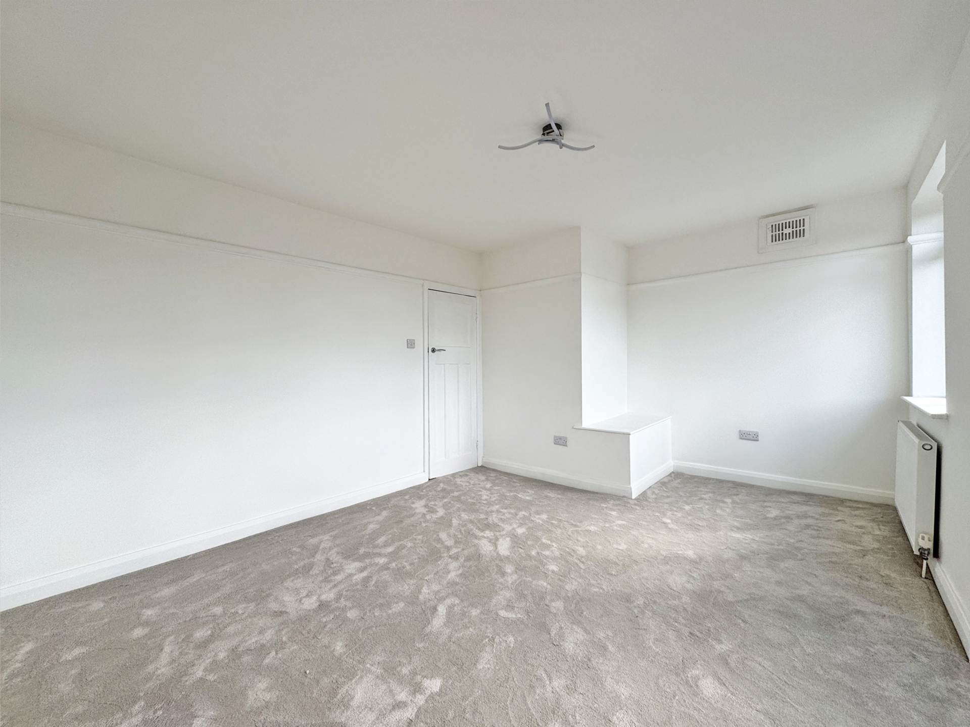 Edward Road, Shaw, Image 22