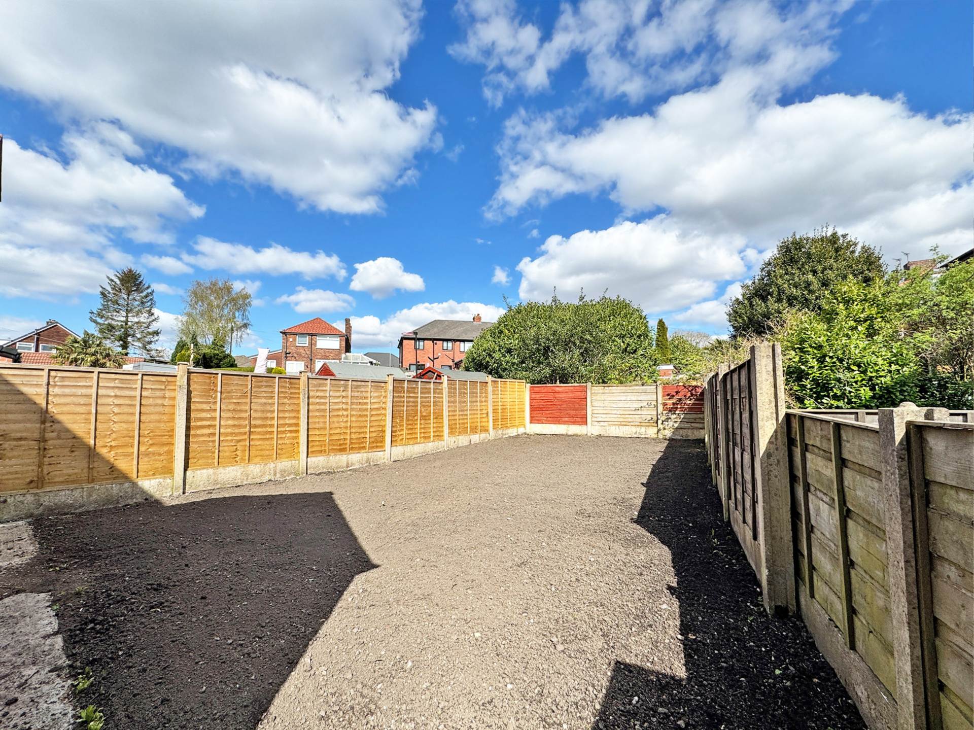 Edward Road, Shaw, Image 24