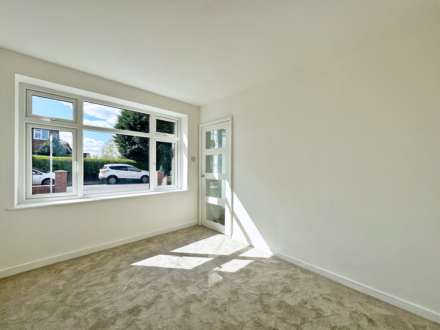 Edward Road, Shaw, Image 11