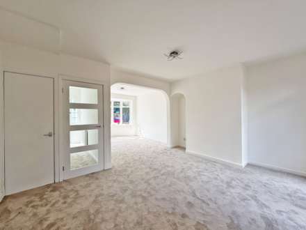 Edward Road, Shaw, Image 15