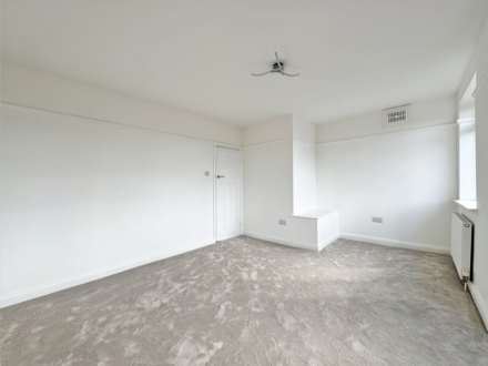 Edward Road, Shaw, Image 22