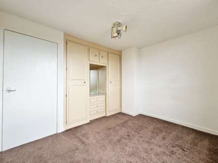 Lea View, Oldham, Image 14