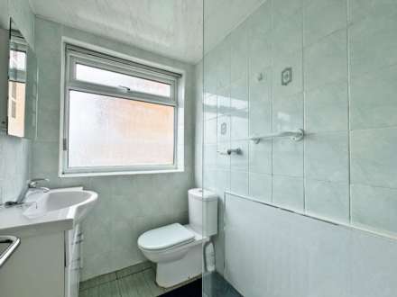 Lea View, Oldham, Image 8
