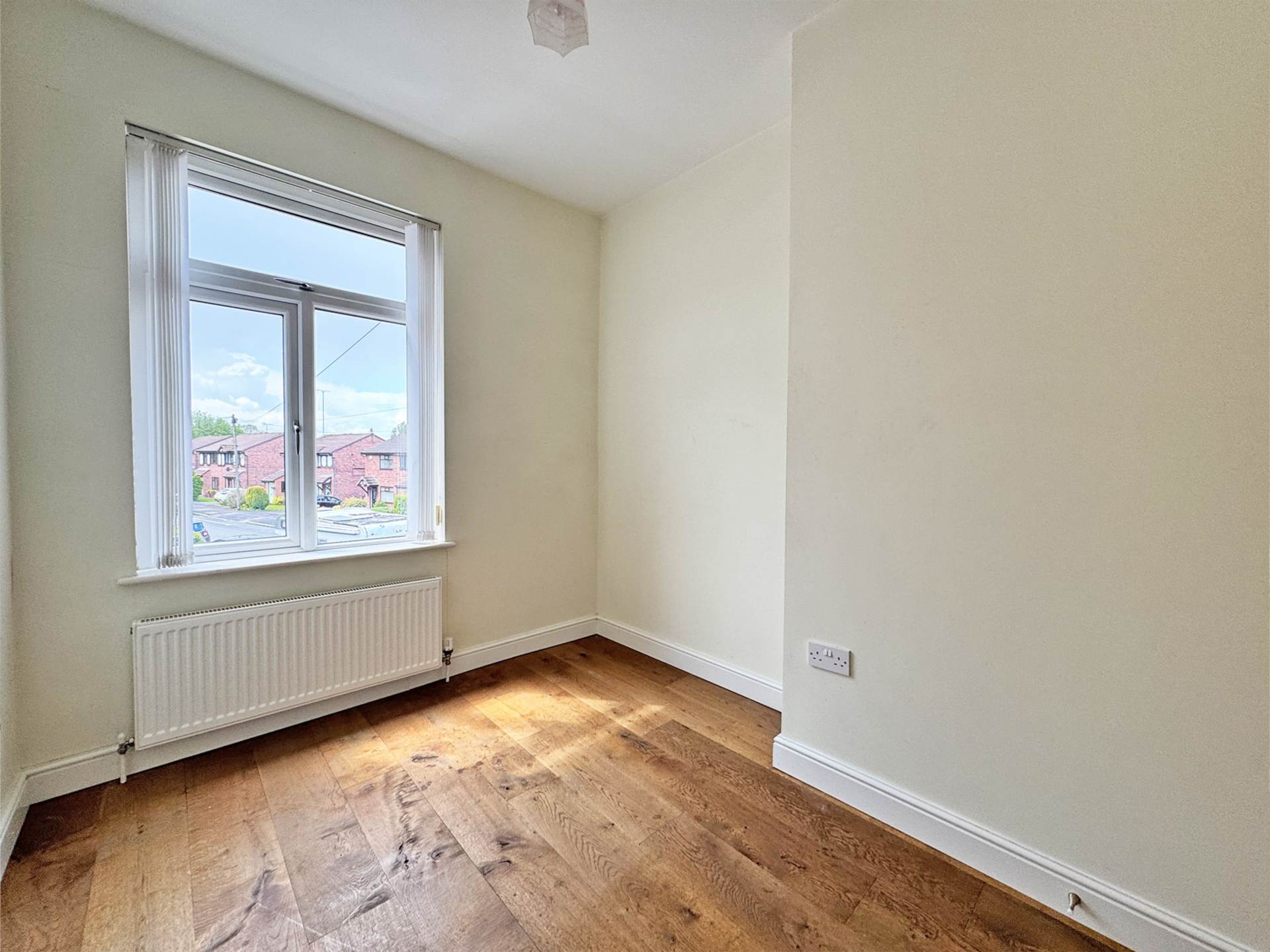 Buckstones Road, Shaw, Image 10