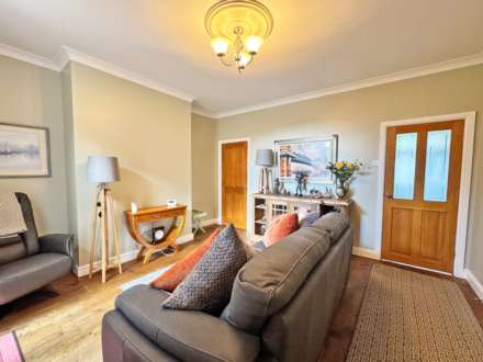 Buckstones Road, Shaw, Image 3