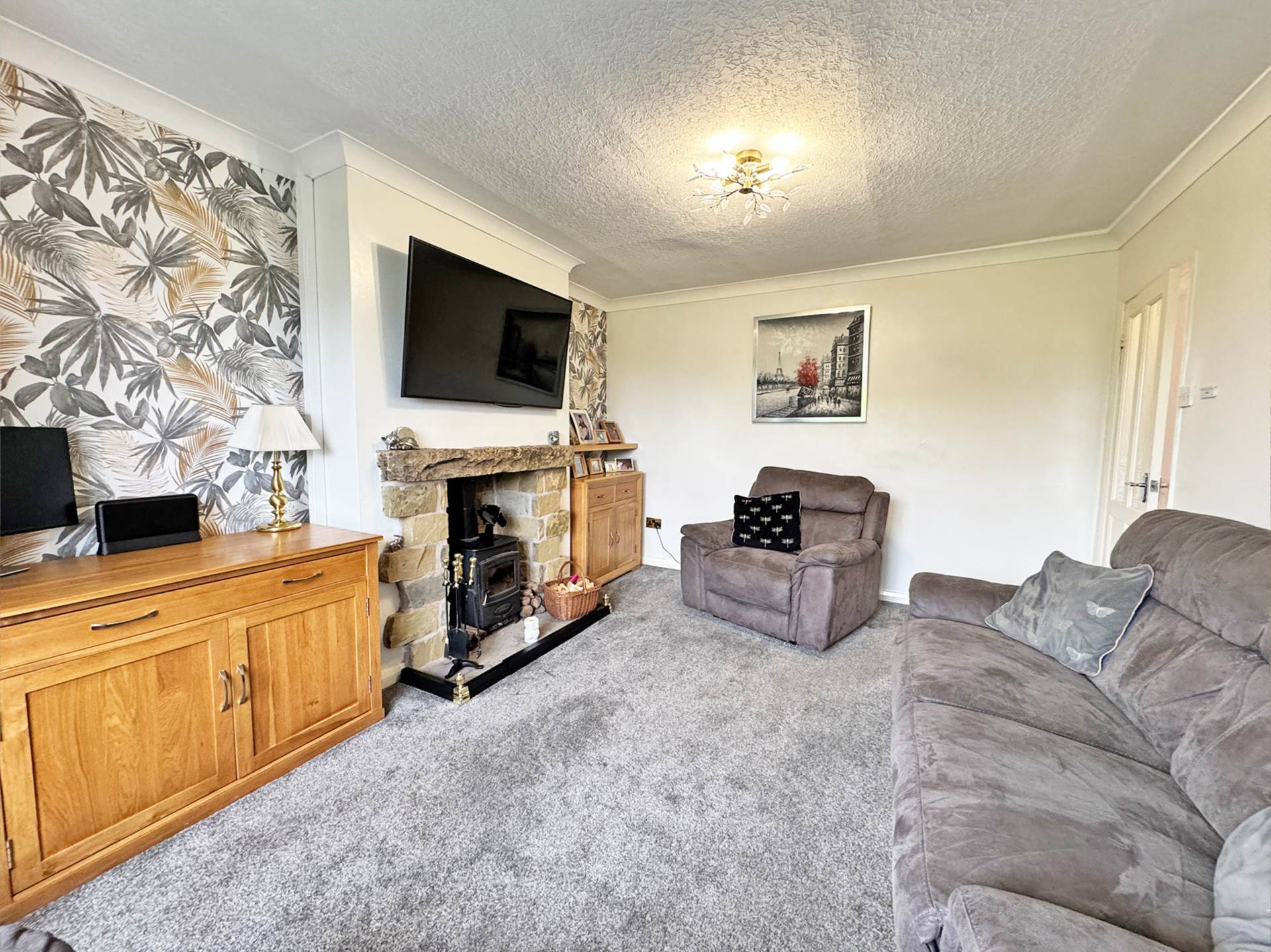 Surrey Avenue, High Crompton, Image 3