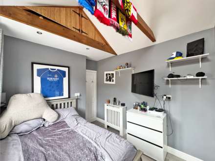 Surrey Avenue, High Crompton, Image 13