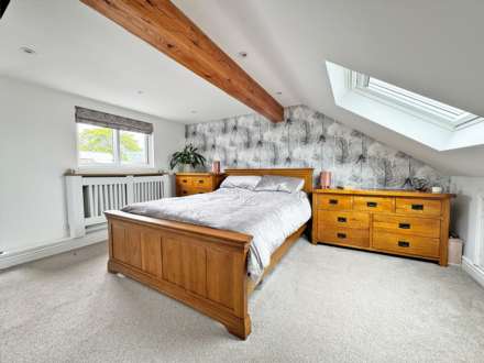 Surrey Avenue, High Crompton, Image 8
