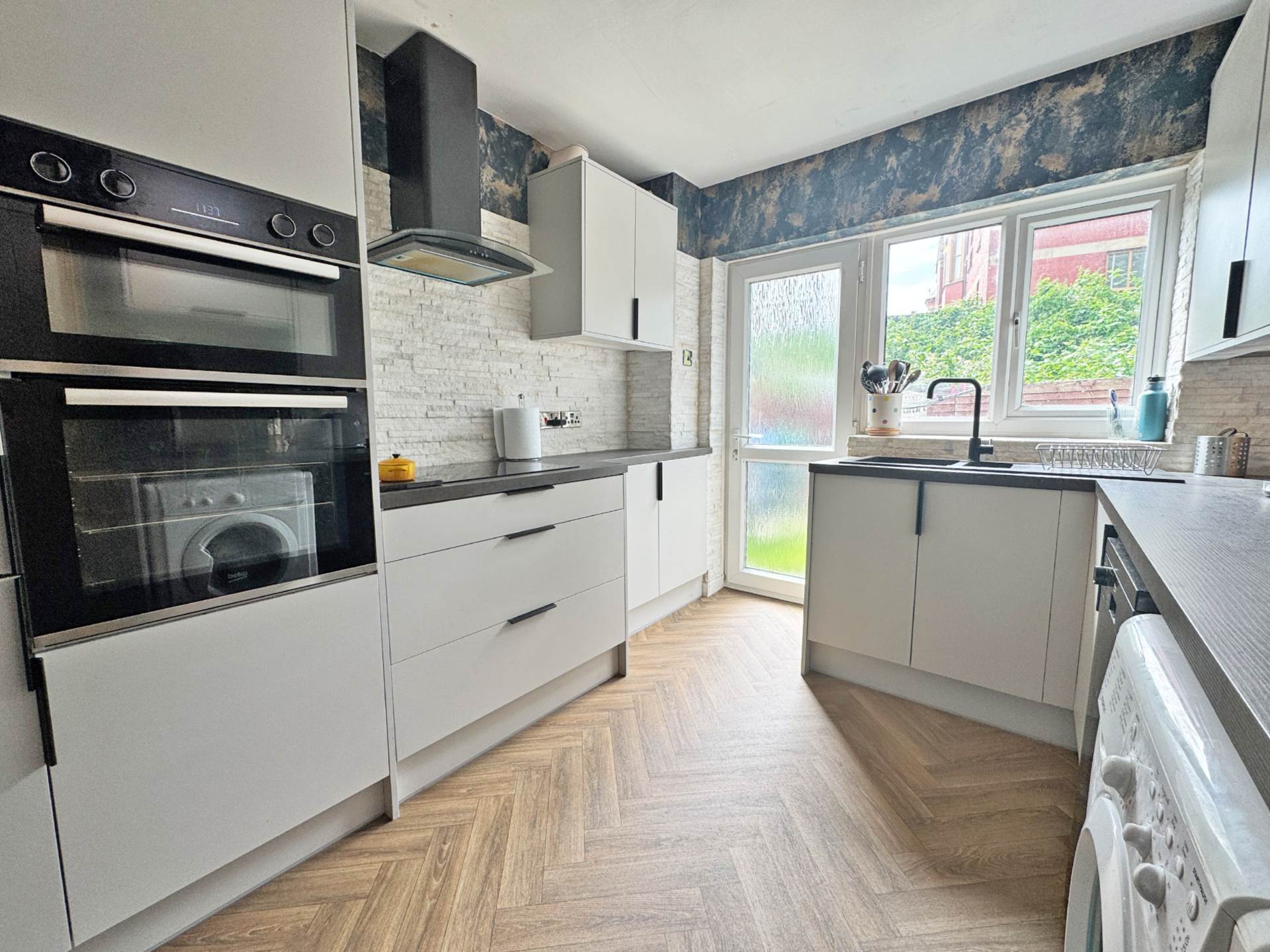 Fir Lane, Royton, Image 6