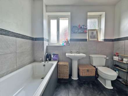 Fir Lane, Royton, Image 7