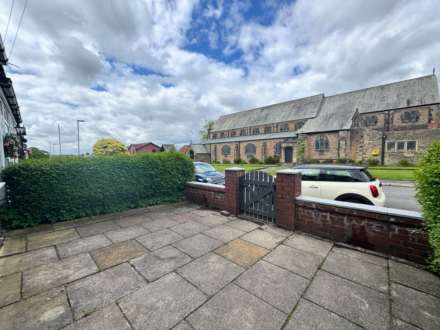 Thornham Lane, Royton, Image 2