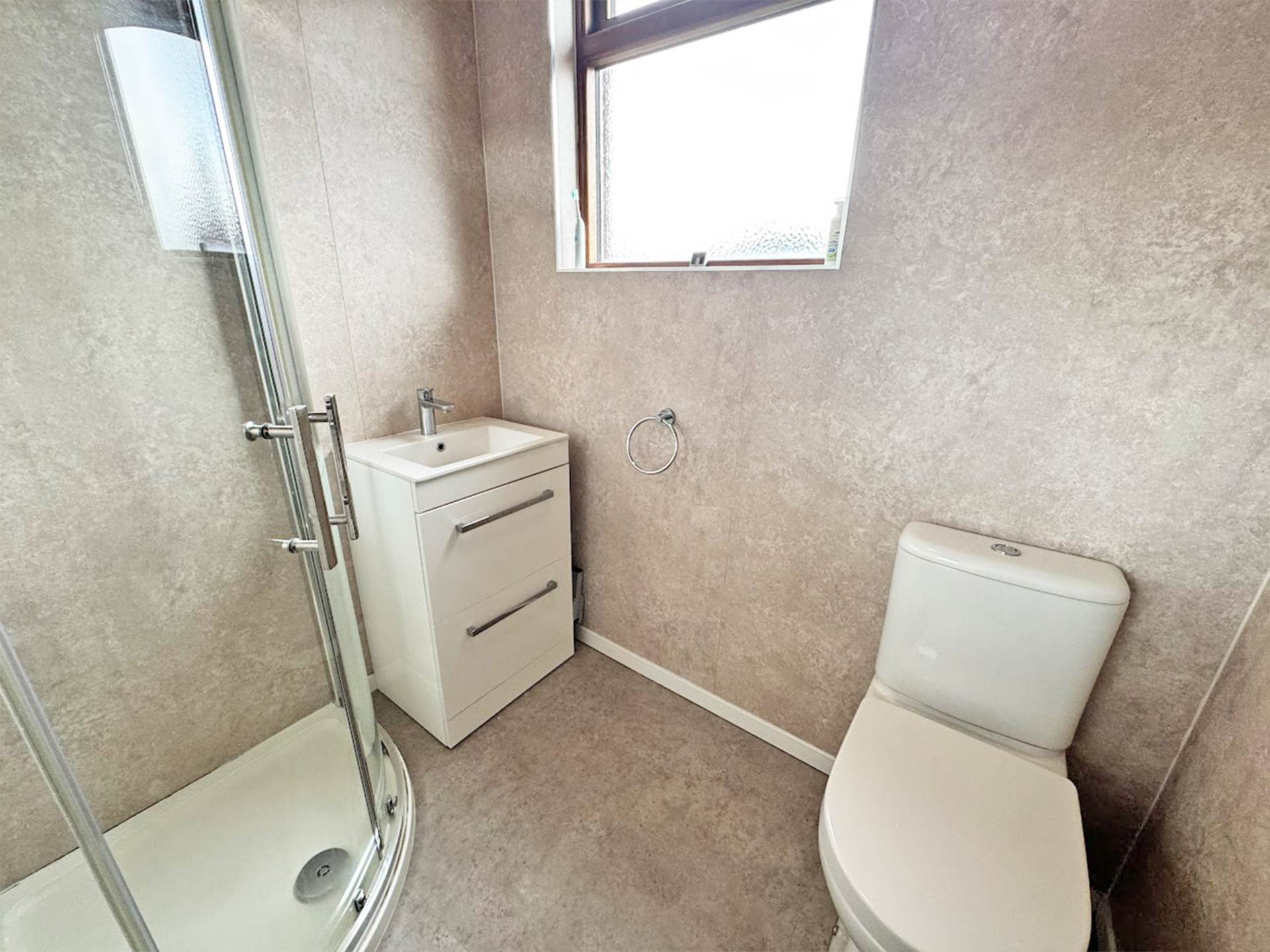 Hodge Road, Oldham, Image 9