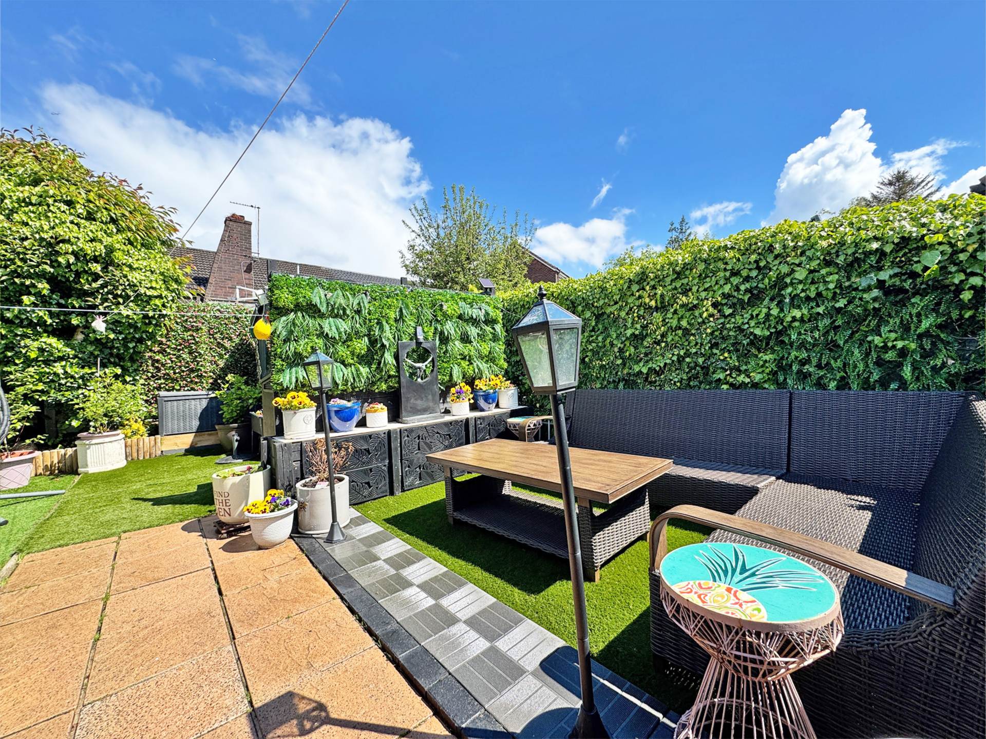 Edward Road, Shaw, Image 20