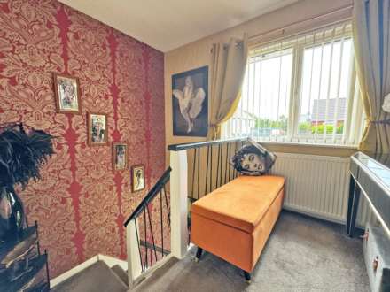 Edward Road, Shaw, Image 11