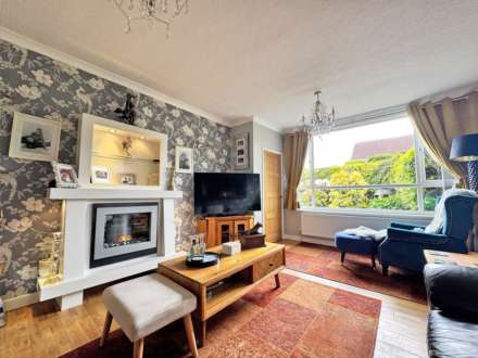 Edward Road, Shaw, Image 3