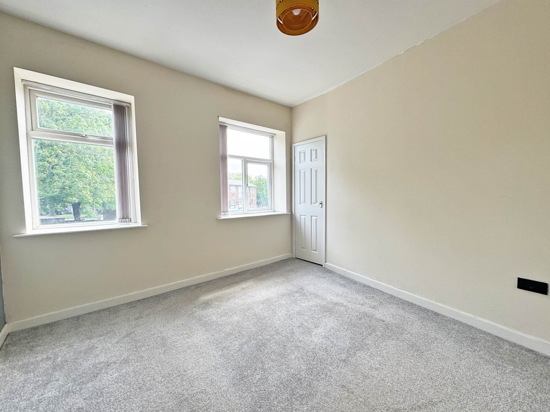 Ripponden Road, Watersheddings, Image 11